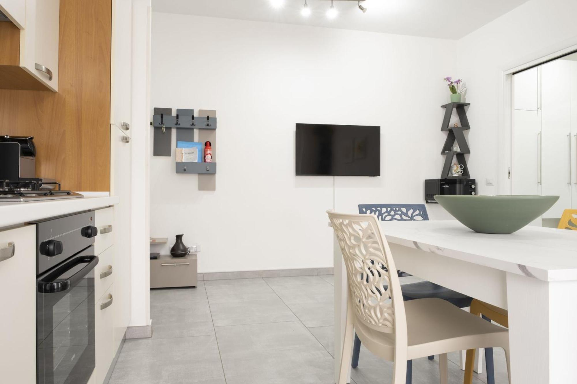 Appartamento Clalia Luino Bagian luar foto